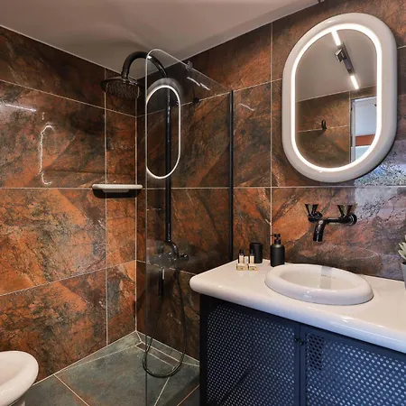 Newly Renovated 30 Metres From The Villa *