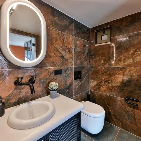 Villa Newly Renovated 30 Metres From The *