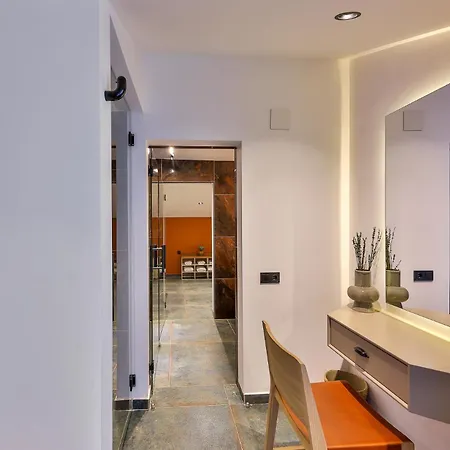 Newly Renovated 30 Metres From The Villa